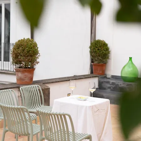 Guest house Palazzo Diomede Carafa Santangelo Luxury Naples