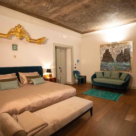 Guest house Palazzo Diomede Carafa Santangelo Luxury Naples