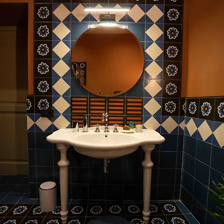 Palazzo Diomede Carafa Santangelo Luxury Guest house