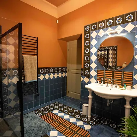Palazzo Diomede Carafa Santangelo Luxury Guest house *