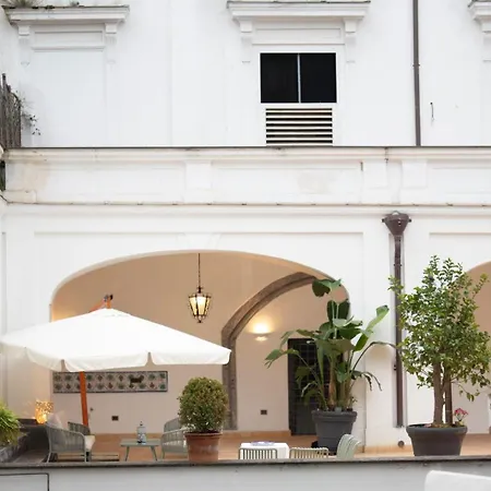 Palazzo Diomede Carafa Santangelo Luxury Naples